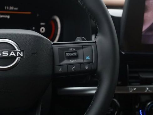 New 2026 Nissan Pathfinder Platinum AWD/4WD image 9