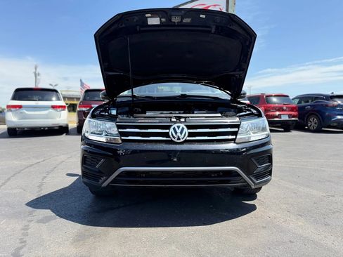 Used 2019 Volkswagen Tiguan SE w/ Panoramic Sunroof Package FWD image 10