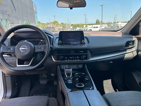 Used 2023 Nissan Rogue SV AWD/4WD image 23
