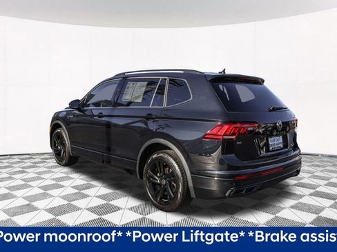Certified 2024 Volkswagen Tiguan SE R-Line image 10