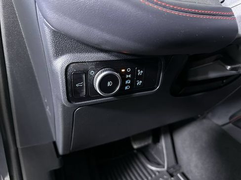 Used 2025 Ford Explorer ST-Line w/ ST-Line Street Pack AWD/4WD image 18