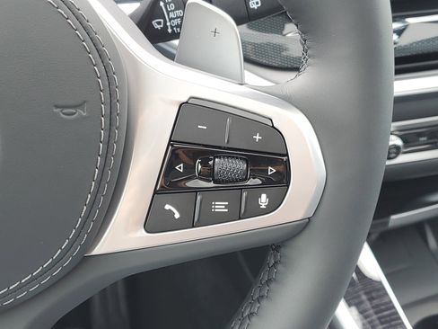 New 2026 BMW X5 xDrive40i w/ M Sport Package AWD/4WD image 13