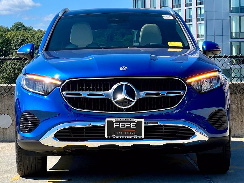 Certified 2026 Mercedes-Benz GLC 300 4MATIC image 3