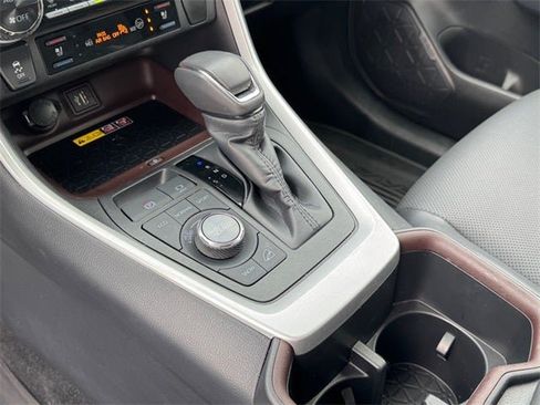 Used 2024 Toyota RAV4 Limited w/ Advanced Technology Package image 21