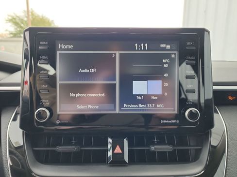 Used 2022 Toyota Corolla LE image 27