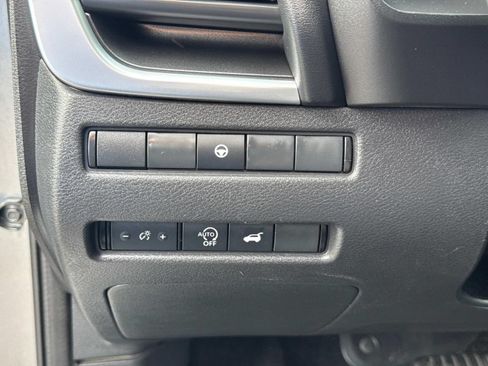 Used 2023 Nissan Rogue SV w/ SV Premium B Package FWD image 33