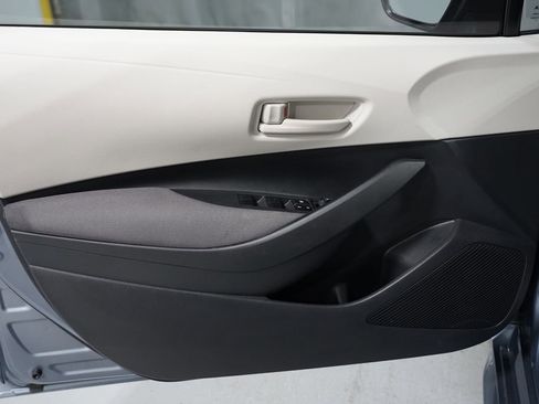 Certified 2025 Toyota Corolla LE FWD image 27