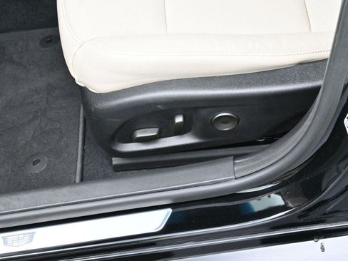 Certified 2025 Cadillac CT4 Premium Luxury image 15