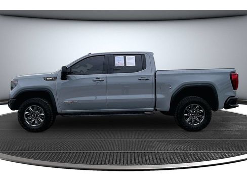 Used 2025 GMC Sierra 1500 AT4X AWD/4WD image 17