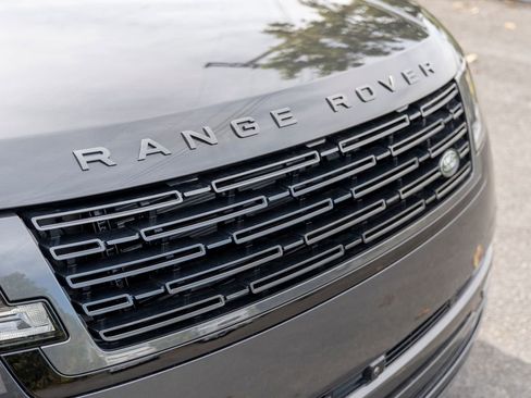 New 2025 Land Rover Range Rover SE image 15