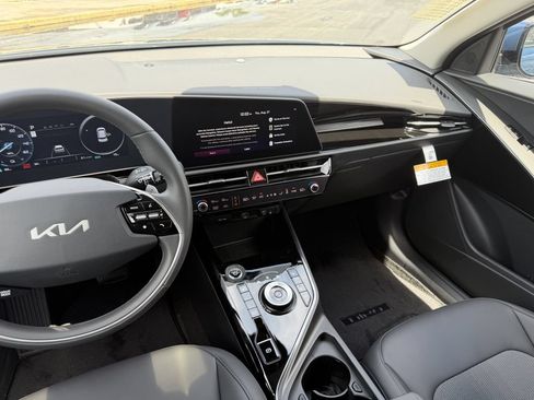New 2026 Kia Niro Wind FWD image 19