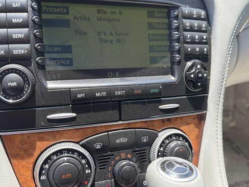 Used 2007 Mercedes-Benz SL 550 image 22