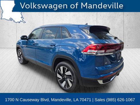 Certified 2026 Volkswagen Atlas Cross Sport SE FWD image 3