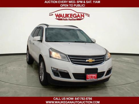 Used 2015 Chevrolet Traverse LT w/ Style and Technology Package AWD/4WD image 2