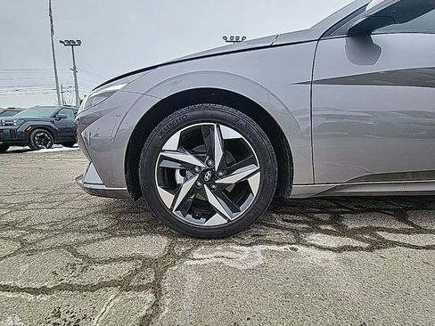 Certified 2023 Hyundai Elantra SEL w/ Convenience Package image 23