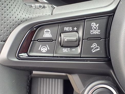 New 2025 Alfa Romeo Stelvio Sprint w/ Convenience Package image 18