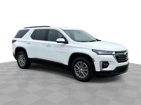 Certified 2023 Chevrolet Traverse LT w/ Rear Camera Mirror Package AWD/4WD image 1