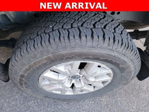 Used 2023 Nissan Frontier SV w/ Technology Package image 8
