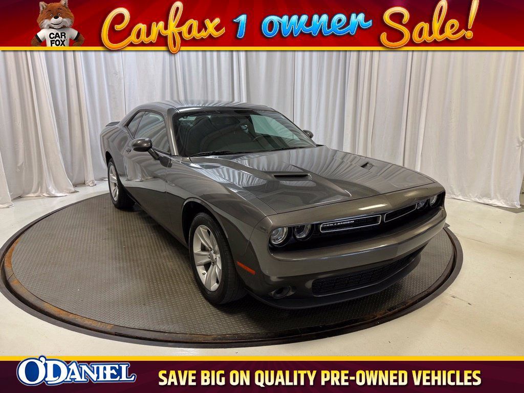 Used 2023 Dodge Challenger SXT RWD image 2
