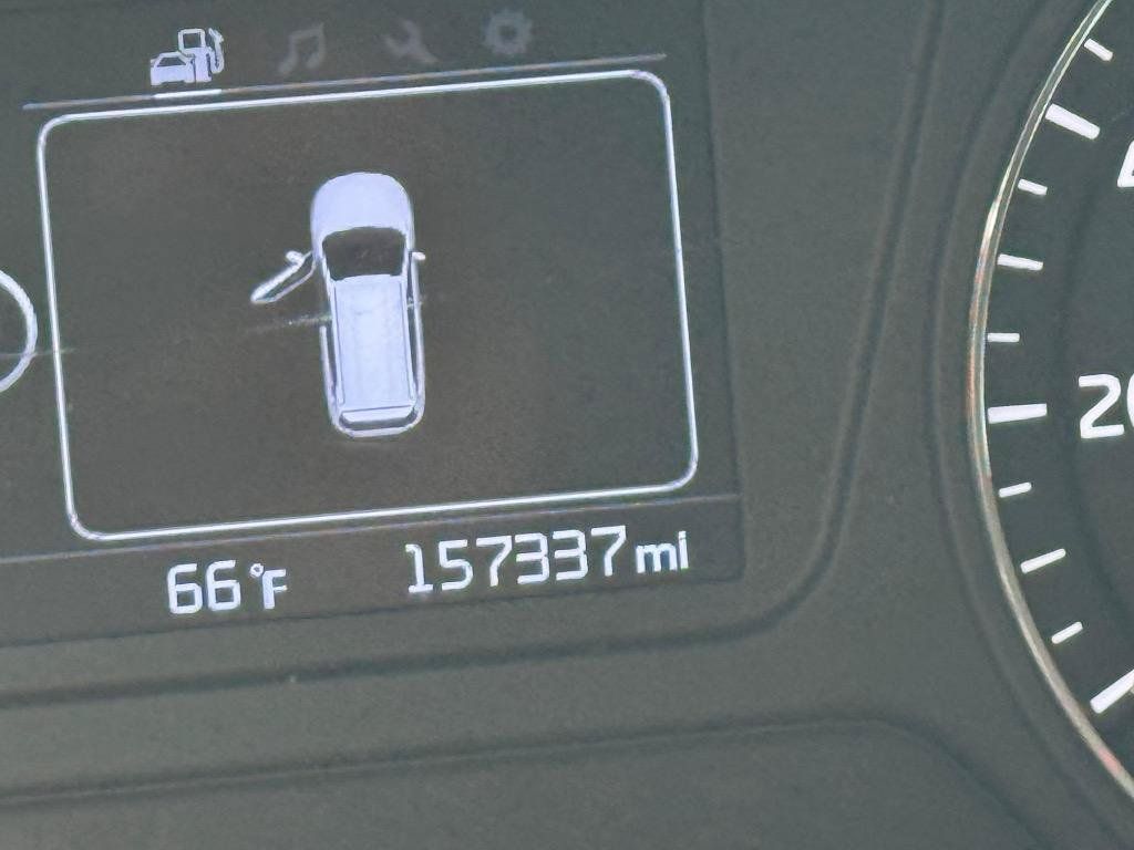 Used 2016 Kia Sorento EX FWD image 21