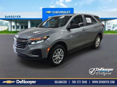 Used 2024 Chevrolet Equinox LS w/ Driver Confidence II Package AWD/4WD image 1