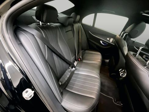 Used 2020 Mercedes-Benz E 350 Sedan image 19