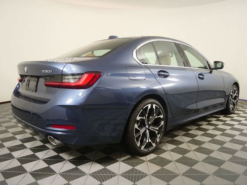 Certified 2025 BMW 330i Sedan image 3