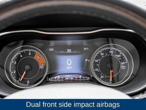 Used 2019 Jeep Cherokee Limited w/ Luxury Group AWD/4WD image 28