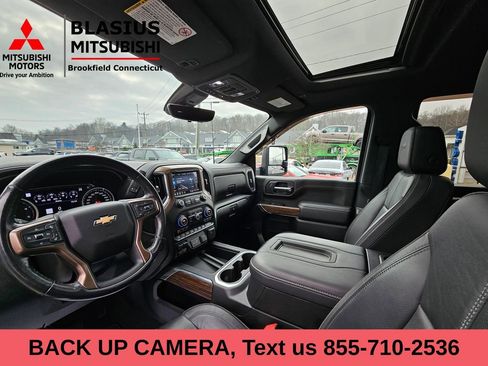 Used 2020 Chevrolet Silverado 2500 High Country w/ Z71 Off-Road Package image 11
