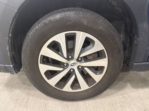 Used 2019 Subaru Outback 2.5i Limited AWD/4WD image 6