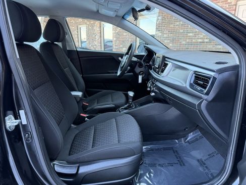 Used 2018 Kia Rio S image 18