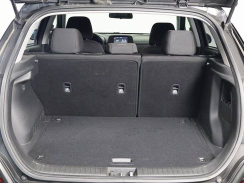 Used 2021 Hyundai Kona SE w/ Cargo Package image 14