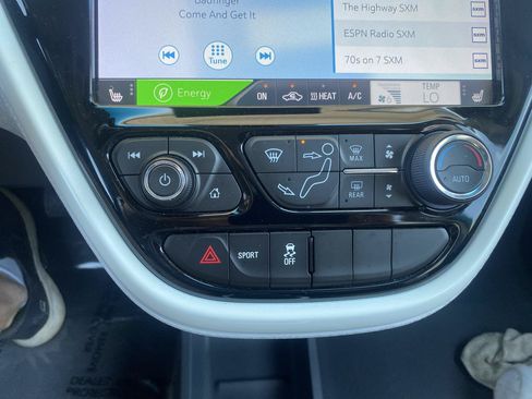 Used 2020 Chevrolet Bolt LT FWD image 16