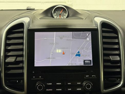 Used 2018 Porsche Cayenne Platinum Edition AWD/4WD image 37