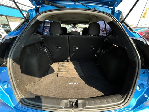 Used 2021 Nissan Kicks S FWD image 20