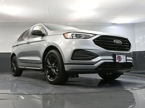 Used 2024 Ford Edge SE w/ Black Appearance Package AWD/4WD image 49
