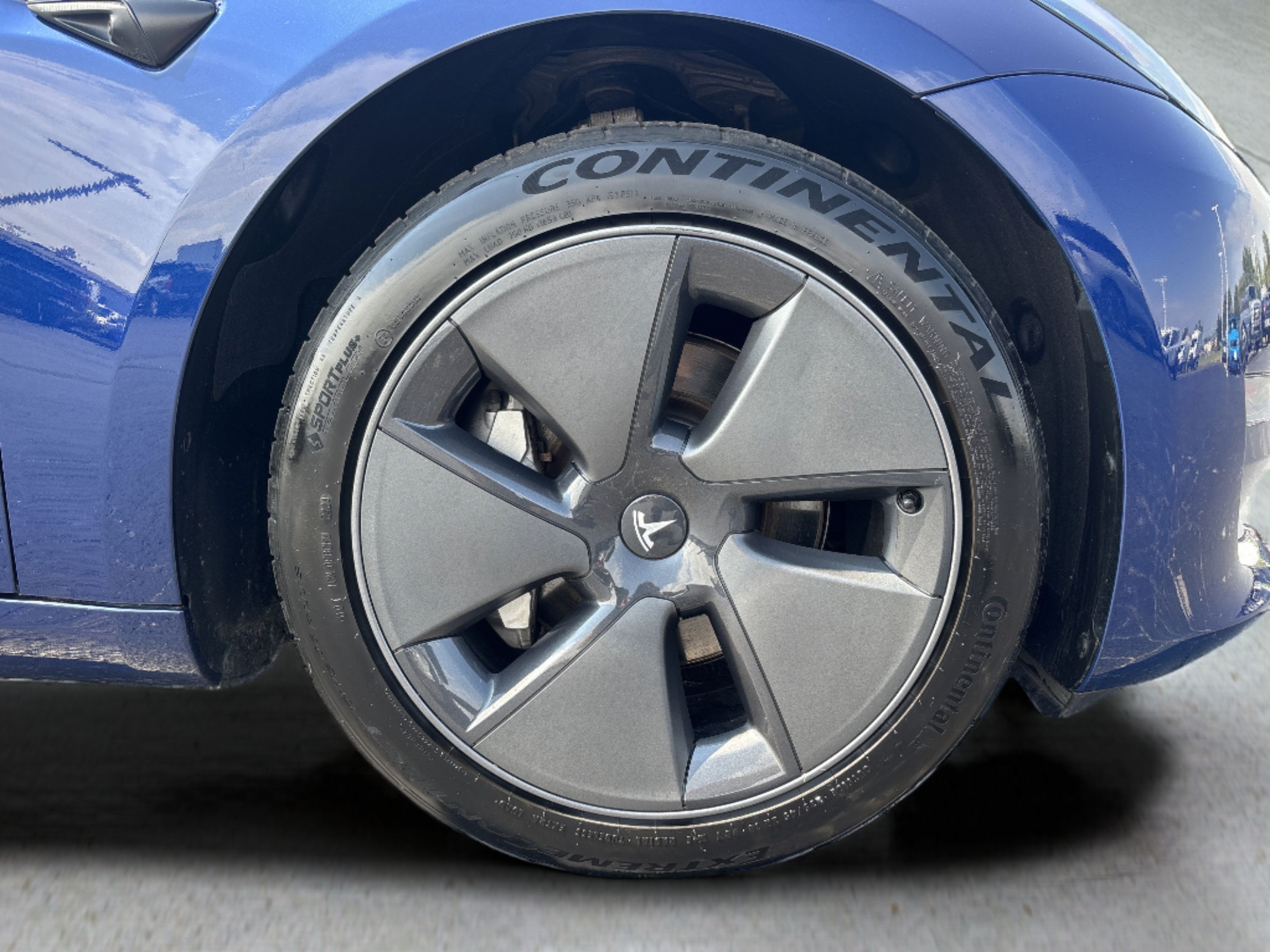 Used 2023 Tesla Model 3 Standard Range RWD image 18