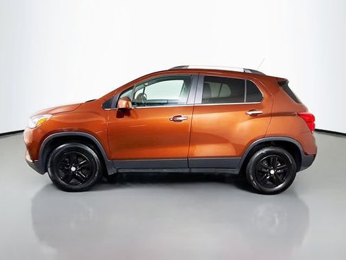 Used 2019 Chevrolet Trax LT w/ Driver Confidence Package image 9