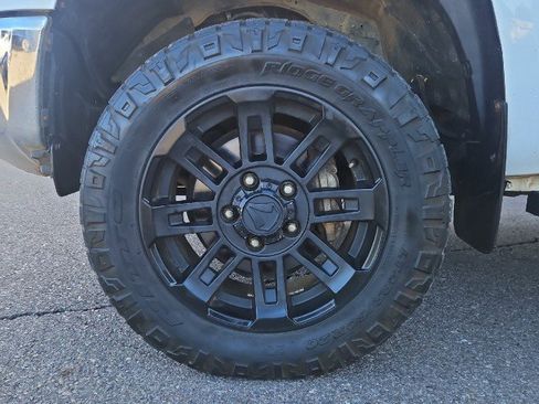 Used 2014 Toyota Tundra SR5 w/ SR5 Upgrade Package image 25