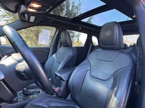 Used 2021 Jeep Cherokee High Altitude image 14