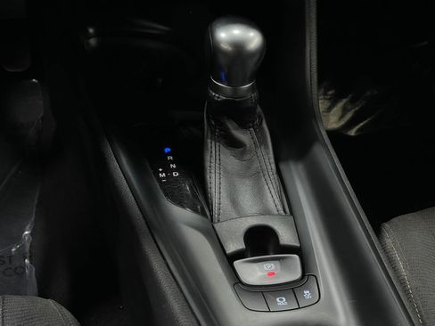 Used 2018 Toyota C-HR XLE image 27