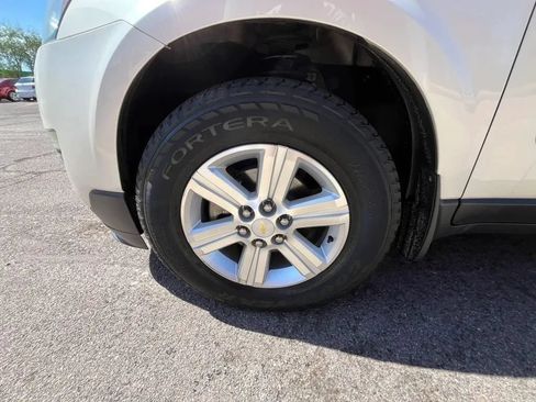 Used 2014 Chevrolet Traverse LT FWD image 19