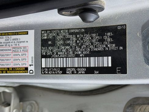 Used 2013 Toyota 4Runner SR5 AWD/4WD image 32