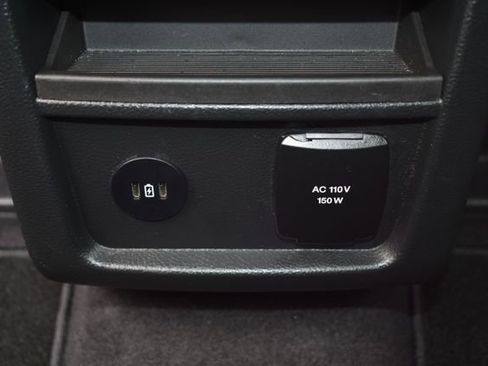 Used 2024 Ford Edge Titanium AWD/4WD image 38
