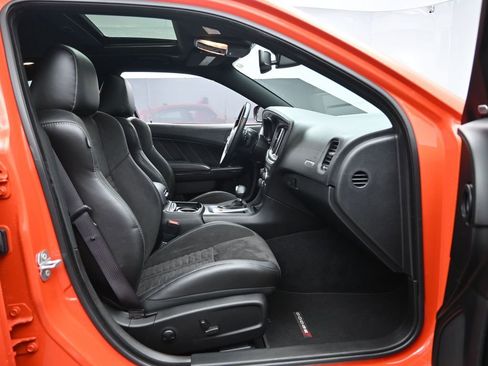 Used 2022 Dodge Charger Scat Pack w/ Daytona Edition Group image 32