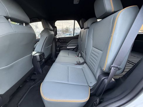 Certified 2025 Toyota 4Runner Trailhunter image 26