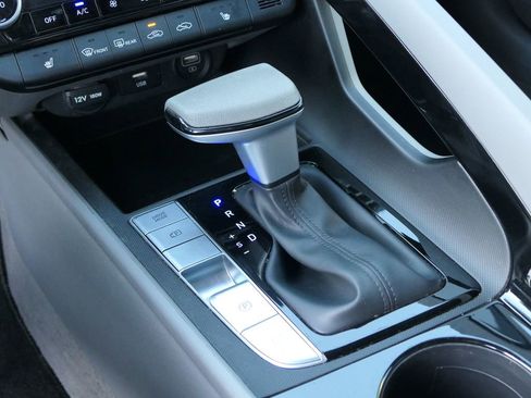 Used 2023 Hyundai Elantra Blue image 20