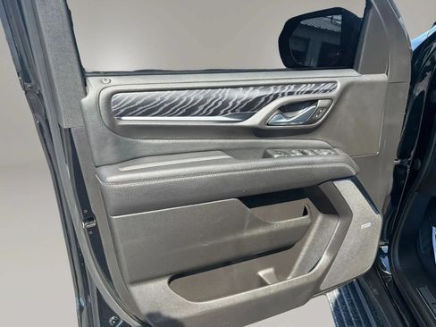 Used 2023 GMC Yukon Denali w/ Max Trailering Package AWD/4WD image 23