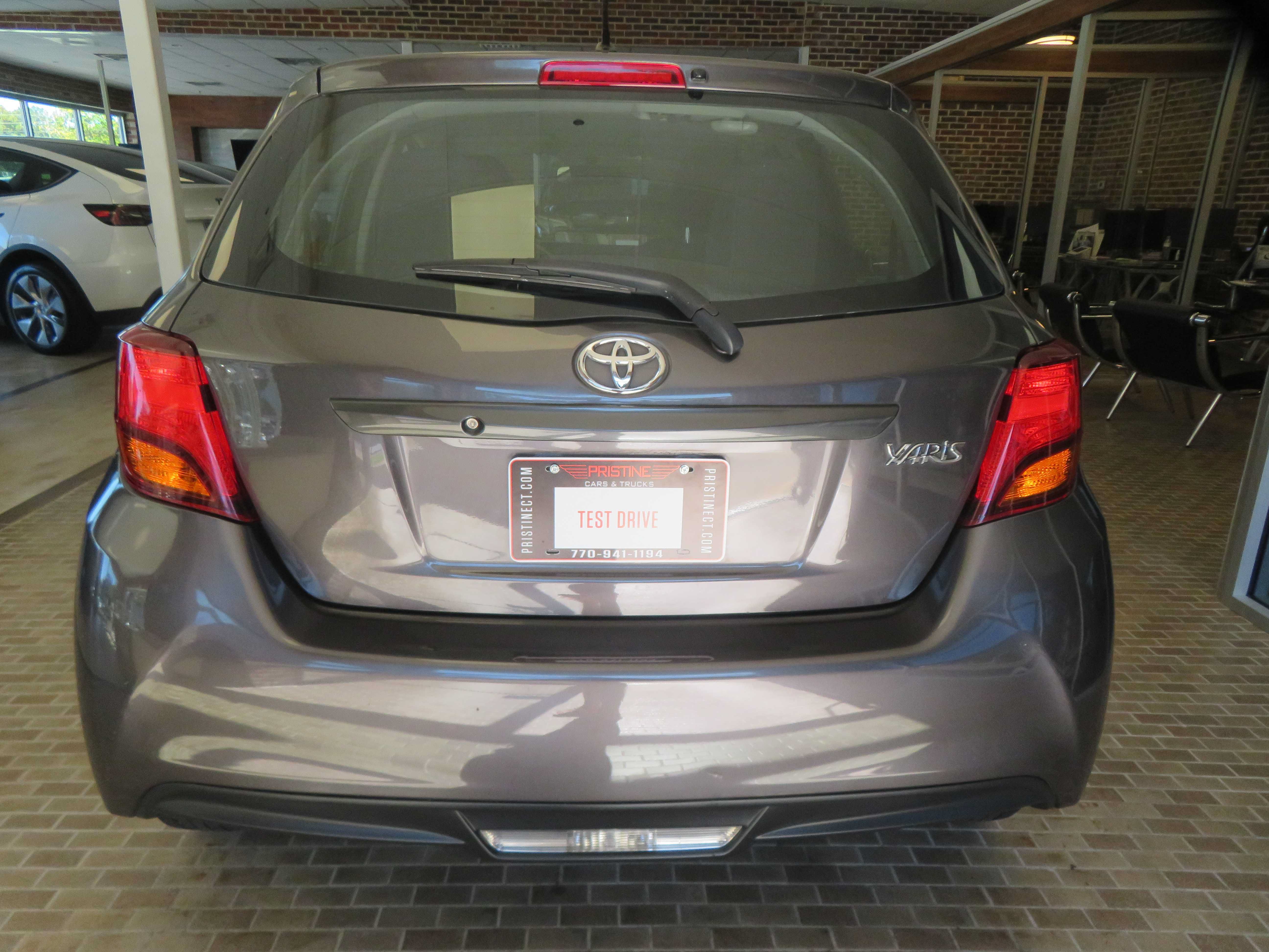 Used 2015 Toyota Yaris L FWD image 5