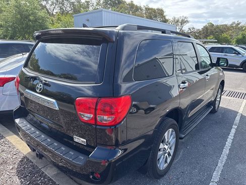 Used 2017 Toyota Sequoia Limited w/ Safety & Convenience Package image 8